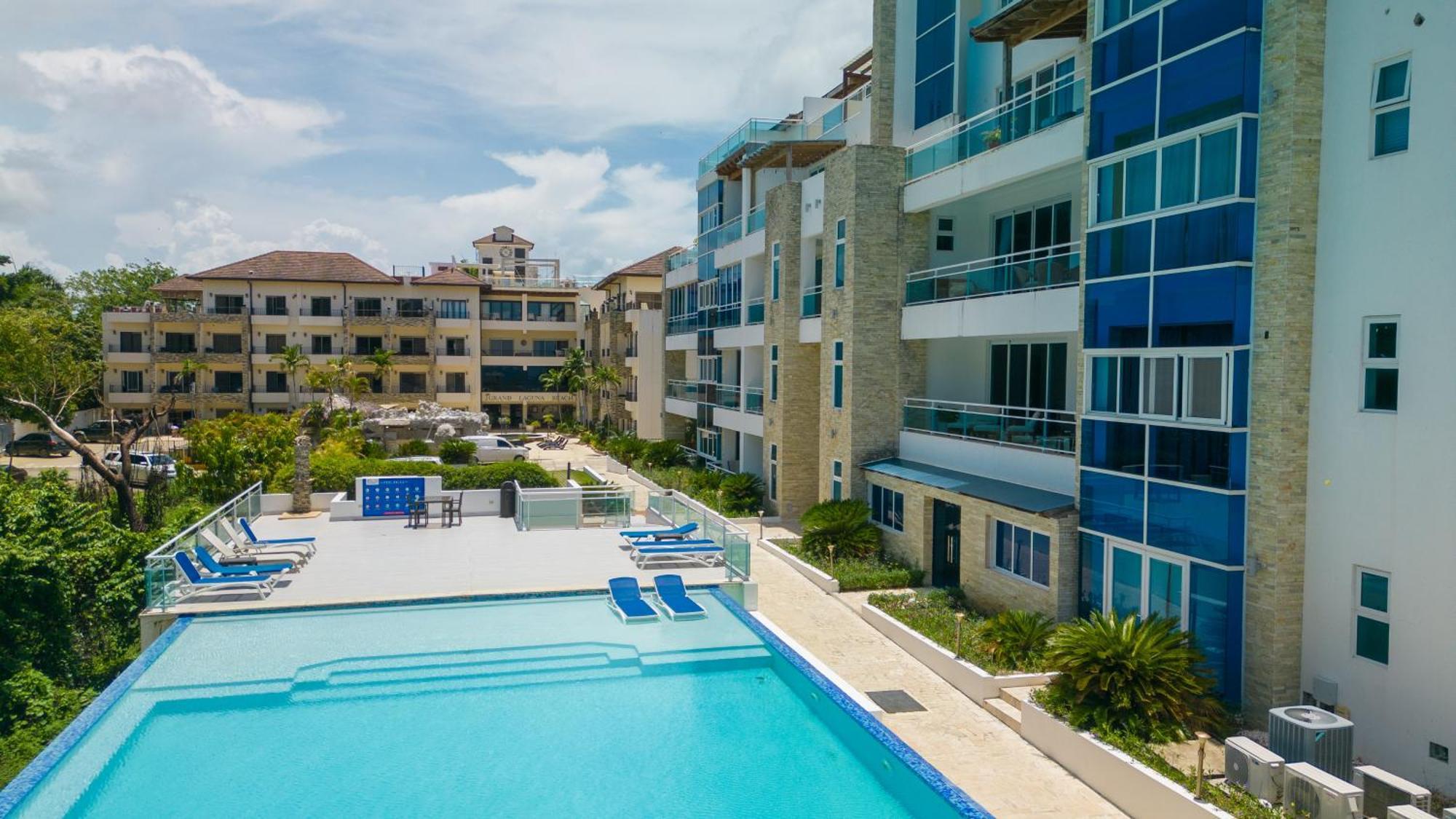 Suites At Grand Laguna Beach By Calisto Stays Сосуа Экстерьер фото