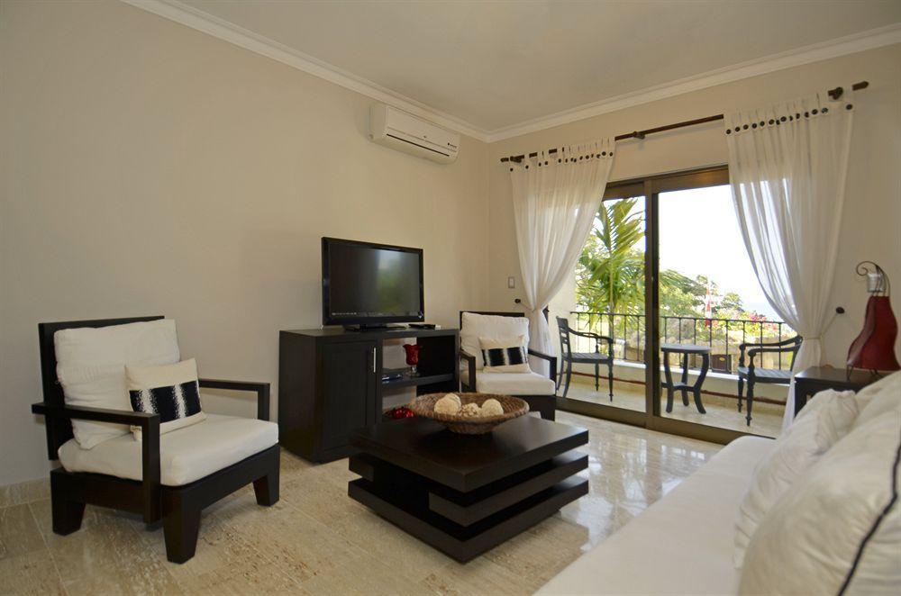 Suites At Grand Laguna Beach By Calisto Stays Сосуа Экстерьер фото
